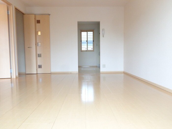 リビング ウィルコート万々 A棟