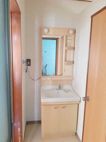 2021年4月撮影 高知市電ごめん線・伊野線/鹿児駅 徒歩17分 1階 築40年