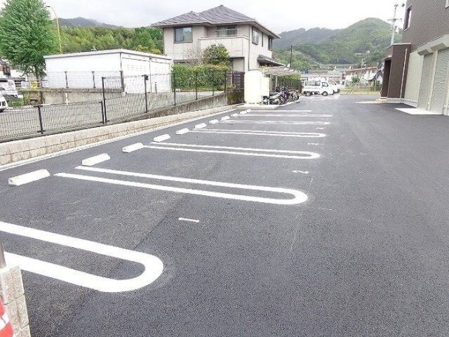 駐車場 ホームインプラス