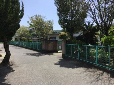 高知市大津保育園(幼稚園/保育園)まで626m ロイヤルハイツ (大津)