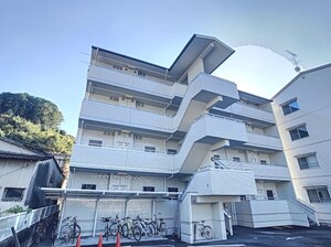 ロイヤルハウス(朝倉丙)