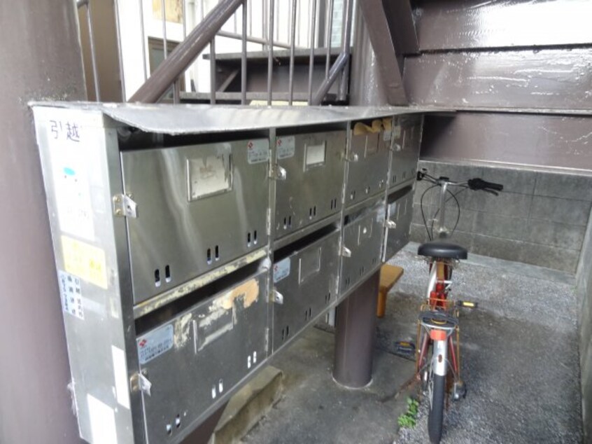 同間取り別室写真です(301)現況を優先します。 桜井コーポ