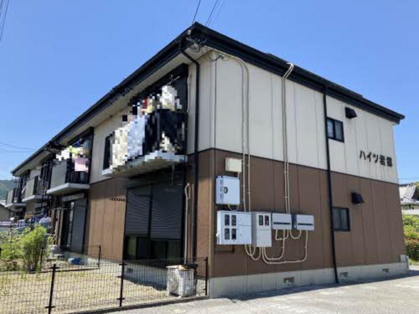  ハイツ岩郷 B棟