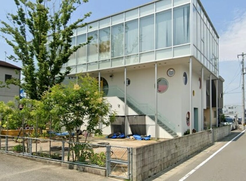 認定こども園びすた保育園(幼稚園/保育園)まで653m 高埇マンション