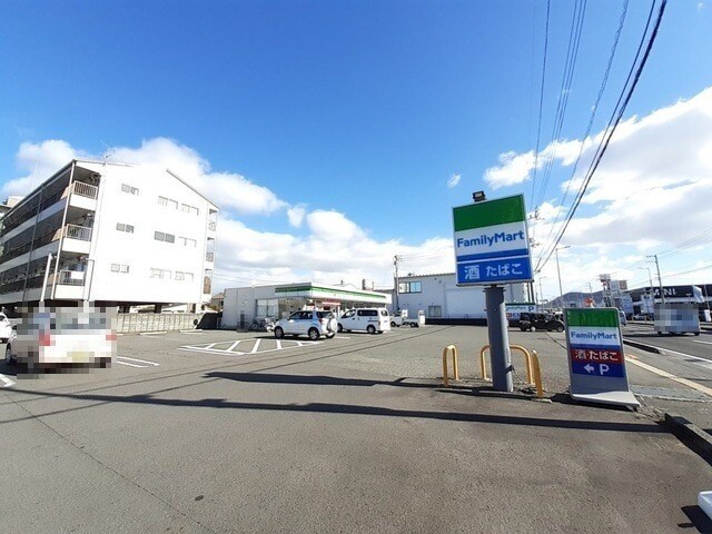 ファミリーマート 高須新町店(コンビニ)まで421m 高知市電ごめん線・伊野線/文珠通駅 徒歩8分 1階 築47年