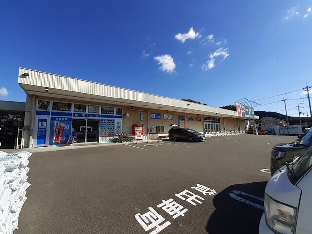 コーナンホームストック瀬戸南店(電気量販店/ホームセンター)まで475m 第Ⅱ瀬戸ハイツ
