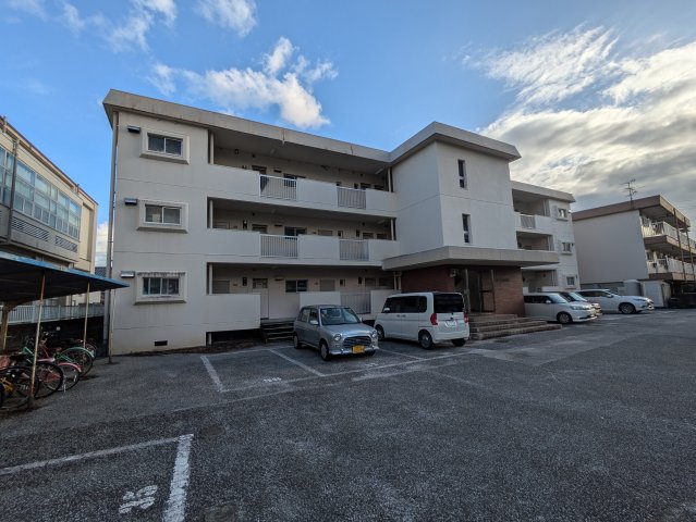 現況と異なる部分は現況を優先いたします。