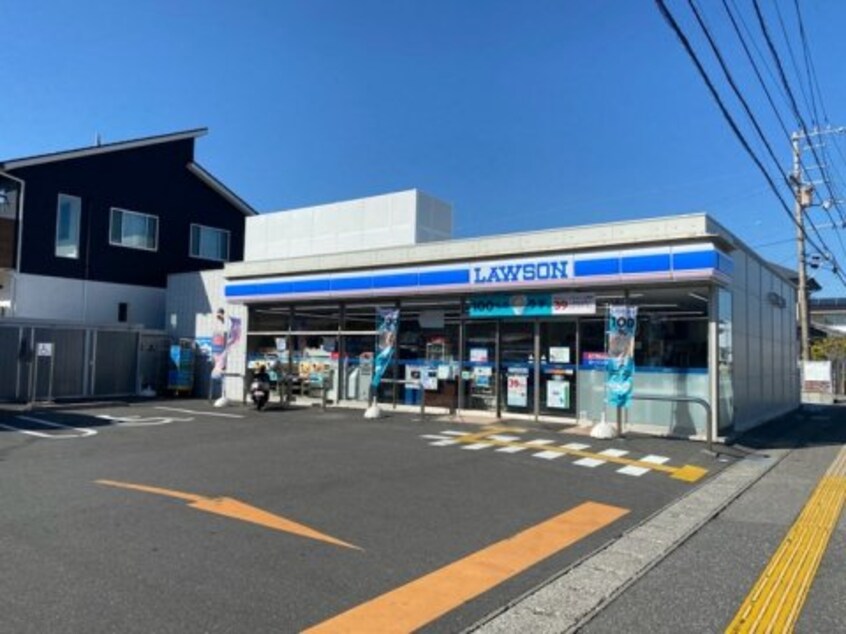 ローソン 高知介良乙店(コンビニ)まで701m ガーデンタワー