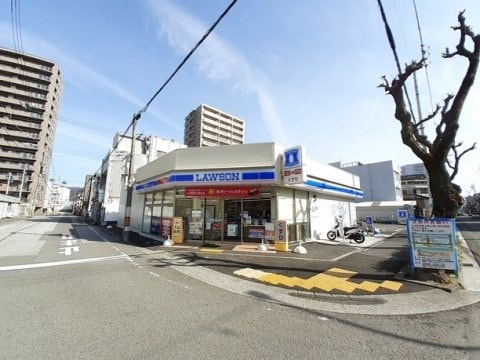 ローソン 高知はりまや三丁目店(コンビニ)まで293m ALCO-2
