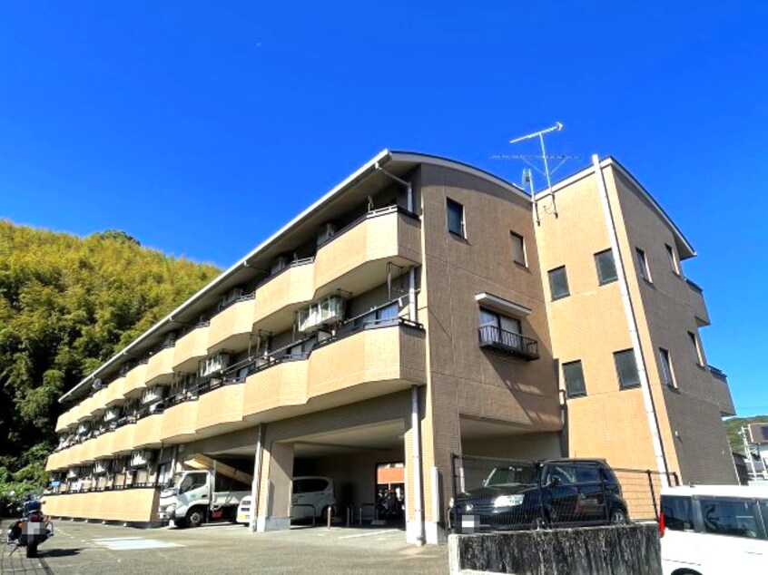 2022年10月撮影 メゾンロンドゥ・トワ