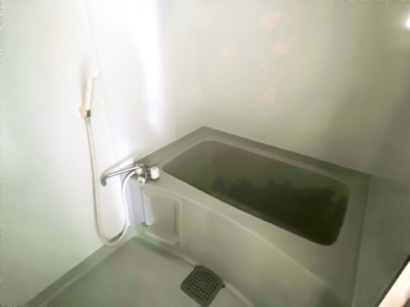 2025年10月撮影 メゾンロンドゥ・トワ