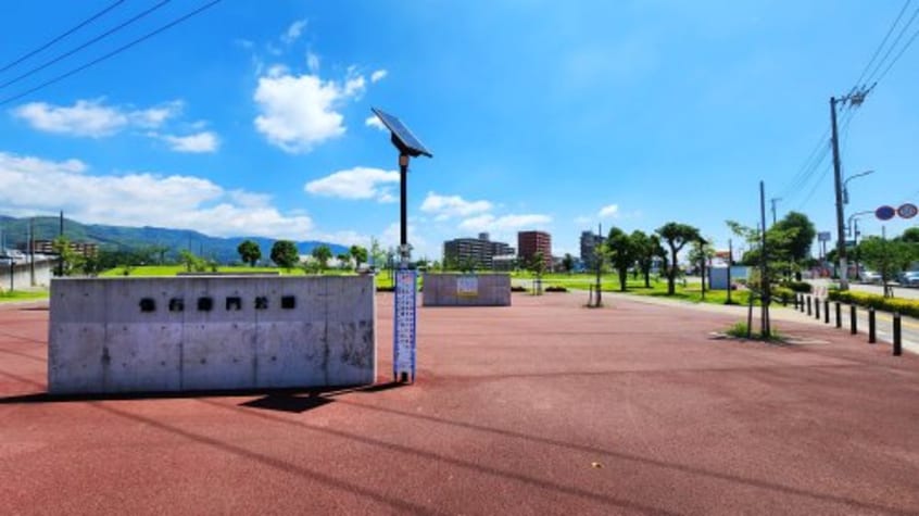 弥右衛門公園(公園)まで803m ハイツ15