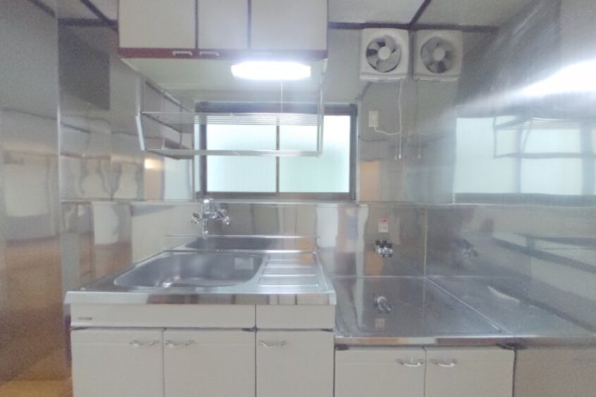 2022年10月撮影※現況を優先致します。 グランドコーポ高須