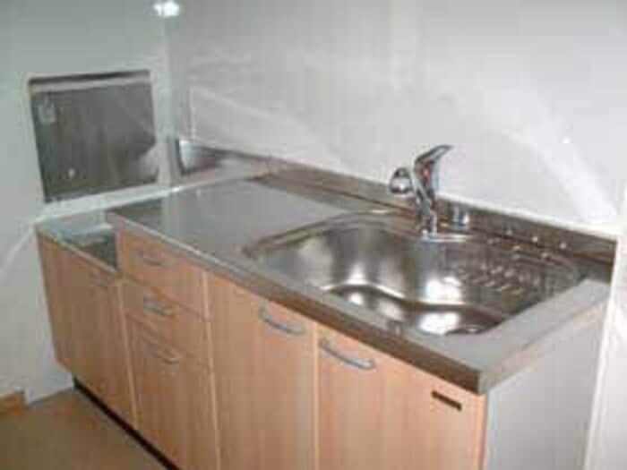 202：キッチン パンシオーネ