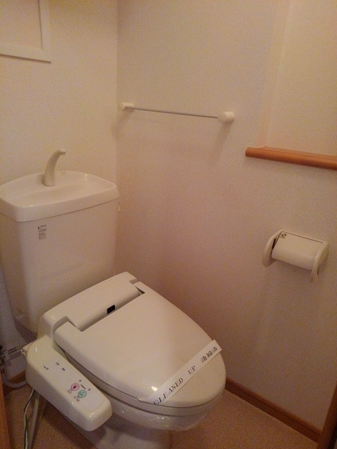 トイレ アルバ・ソーレ　Ｂ