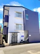 マンション岡の外観