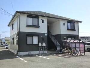 シャーメゾン西久万 C棟