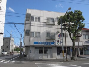 山崎ビル(伊勢崎町)