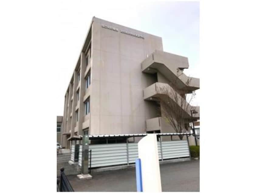 高知病院附属看護学校(大学/短大/専門学校)まで1345m シャーメゾン朝倉 B棟