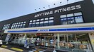 ローソン 高知神田北店(コンビニ)まで1108m 日月マンション