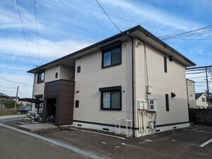 フローラ四月田 A棟