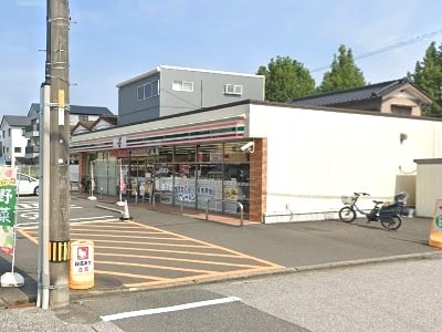 セブンイレブン 高知和泉町店(コンビニ)まで392m 土讃線/高知駅 徒歩9分 1階 築33年