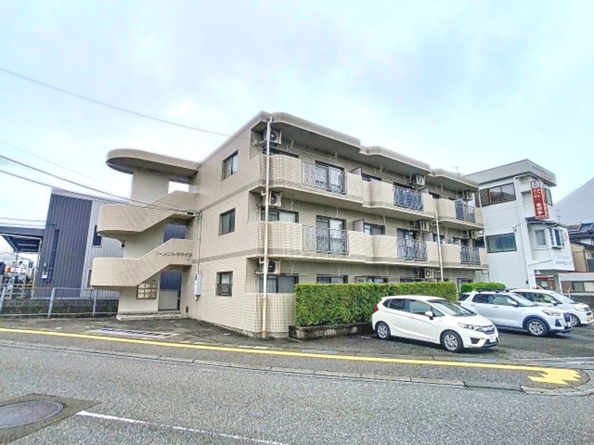 2024年6月撮影 モーメントヤマイチ