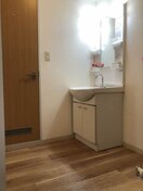  ファミール・ビレジ A棟