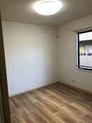  ファミール・ビレジ A棟