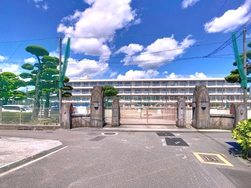 高知市立旭小学校(小学校)まで1891m ヴァンミルワール 東