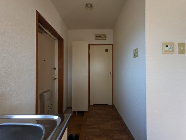 2025年10月撮影※現況を優先します。 雷門ビル