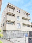 アヴニールの外観