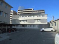 リビングタウン北川添 A棟