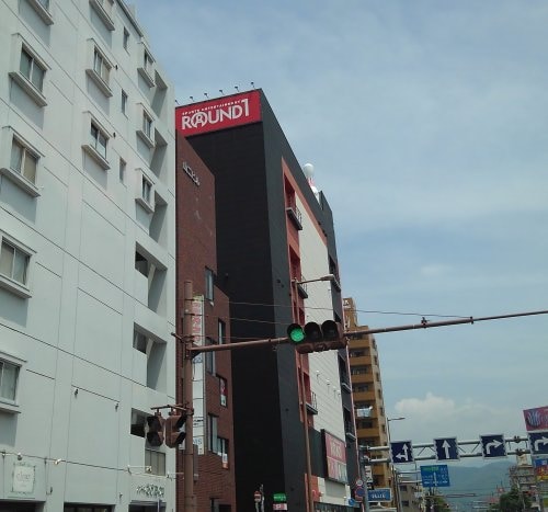ラウンドワン 高知店まで322m エトワール二葉