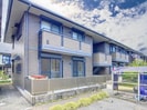 リビングタウン万々 E棟の外観