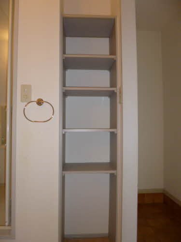  ファミール・ビレジ B棟