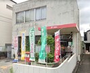 高知螢橋郵便局(郵便局)まで752m クオーレ