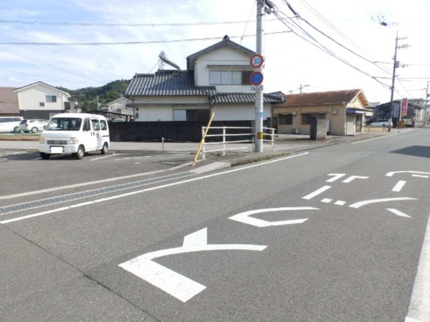 前面道路 モンブランⅡ