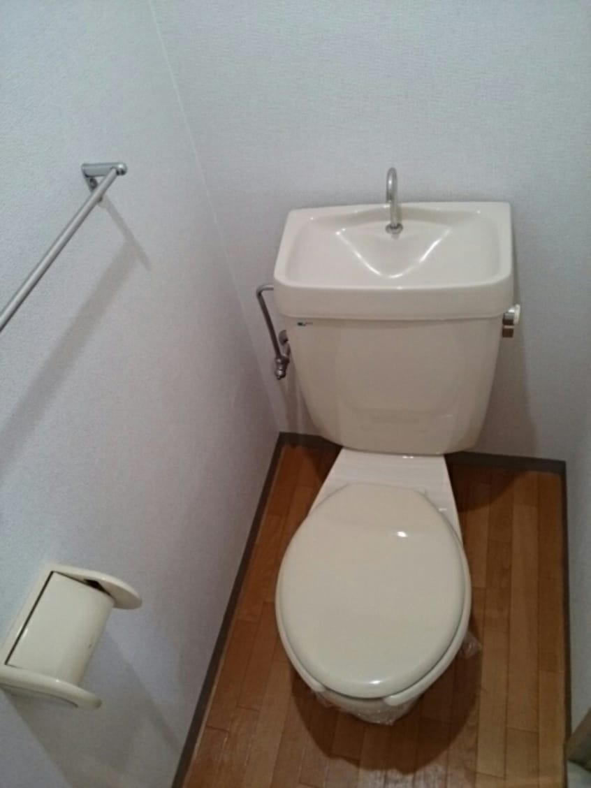 トイレ コーポ中岡