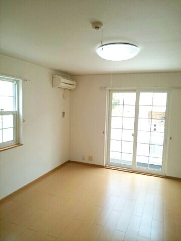 居室・リビング 松岡ハイツ　Ａ