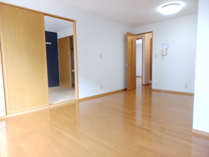 LDK（エアコン・照明付） ヴィレッジ札場 A棟