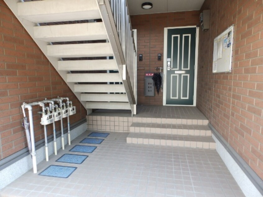 エントランス Smiley Smile A棟