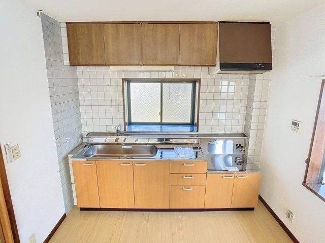 2025年10月撮影 ロイヤルハウス比島 B棟