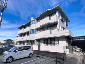 ロイヤルハウス比島 A棟