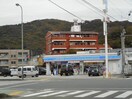 ローソン 高知薊野店(コンビニ)まで246m 土讃線/薊野駅 徒歩12分 2階 築39年