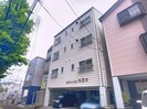 ホワイトハウス中万々の外観