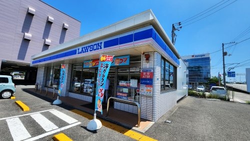 ローソン 高知市南久保店(コンビニ)まで332m ヴィラ タートル