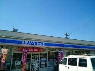 ローソン 高知船岡店(コンビニ)まで696m 貸家(神田246-14)久松邸