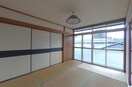 写真と現況が相違する場合は現況を優先致します。
2019年1 山岡マンション