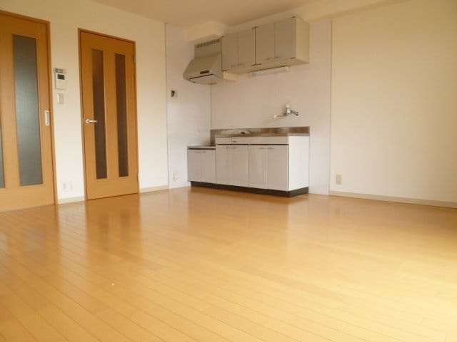 現況が相違する場合は現況を優先致します。2011年6月撮影。 セレス薊野